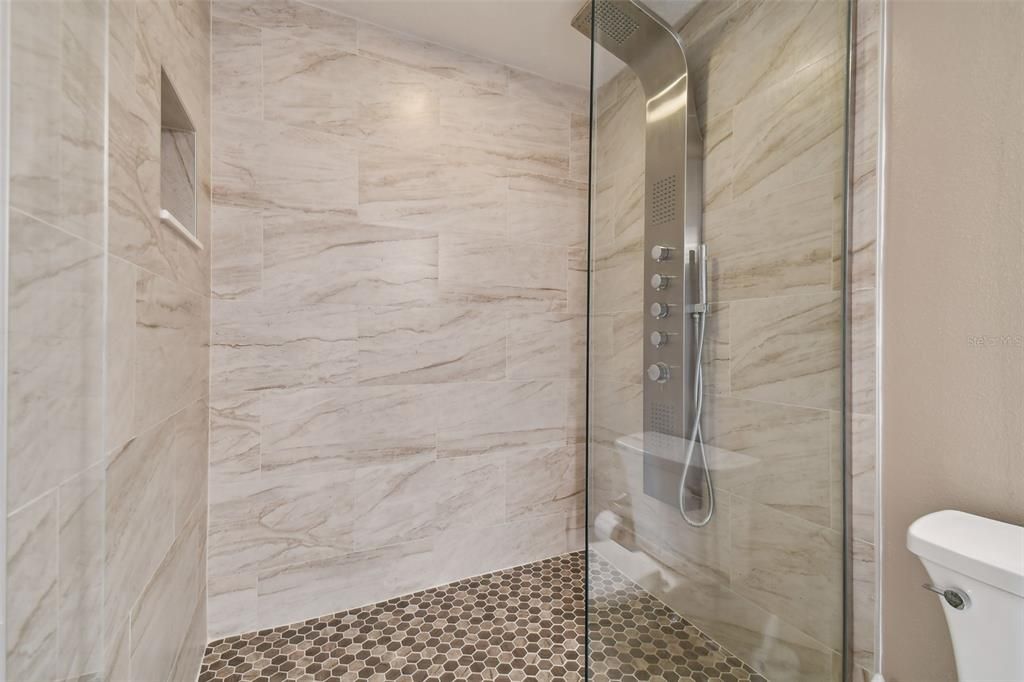 En Renta: $1,950 (1 camas, 1 baños, 885 Pies cuadrados)