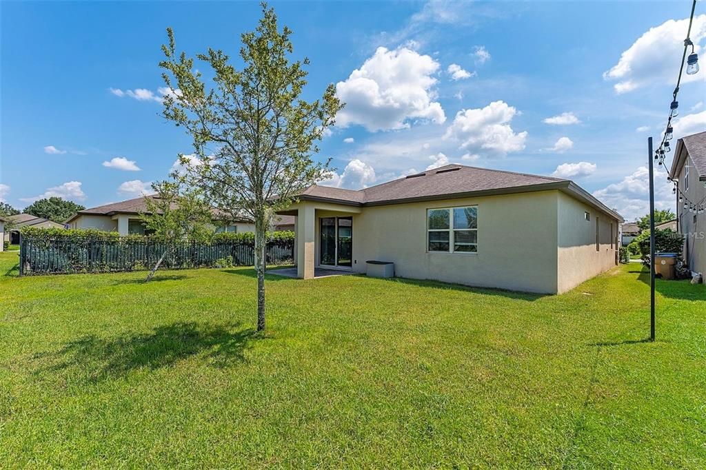 For Rent: $2,650 (4 beds, 2 baths, 2144 Square Feet)