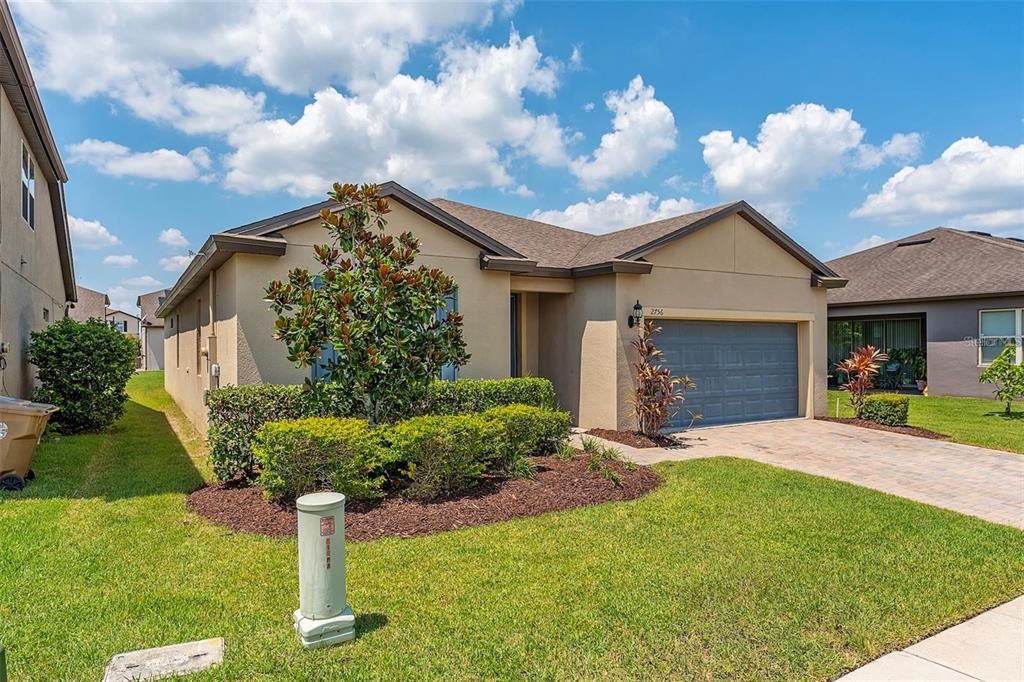 For Rent: $2,650 (4 beds, 2 baths, 2144 Square Feet)