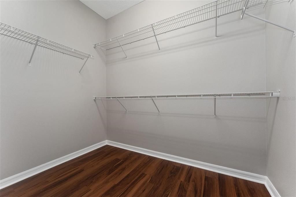 For Rent: $2,650 (4 beds, 2 baths, 2144 Square Feet)