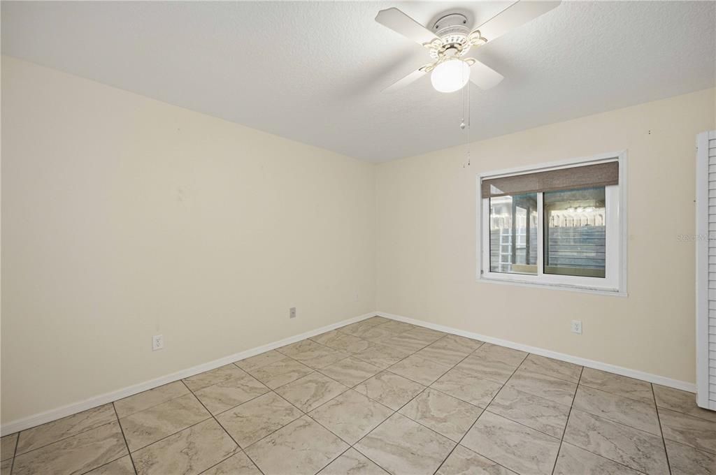 For Sale: $209,900 (2 beds, 2 baths, 1419 Square Feet)