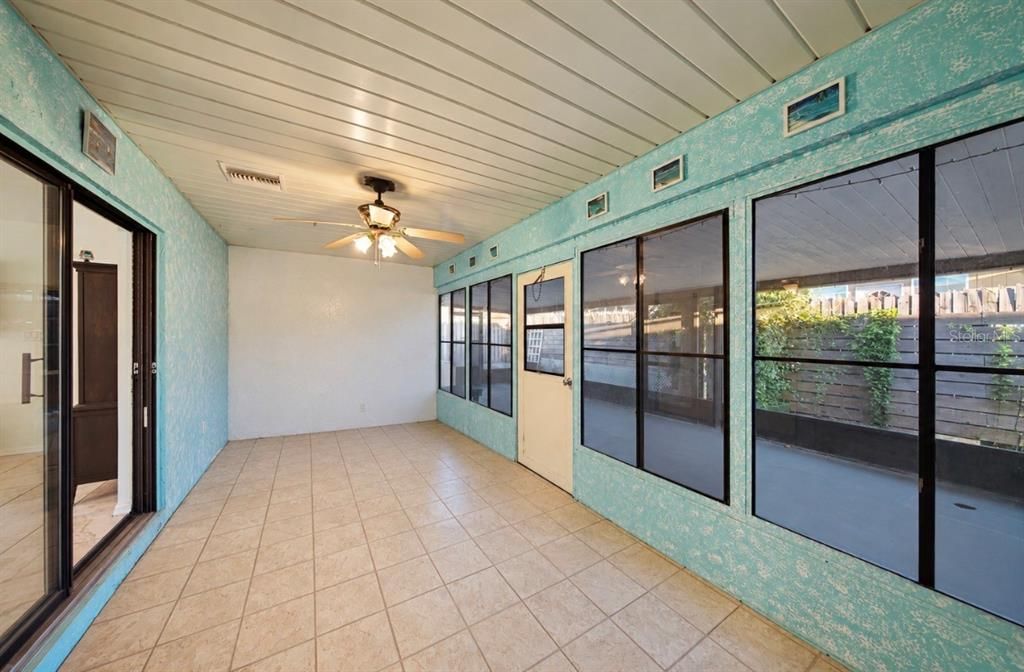 For Sale: $209,900 (2 beds, 2 baths, 1419 Square Feet)