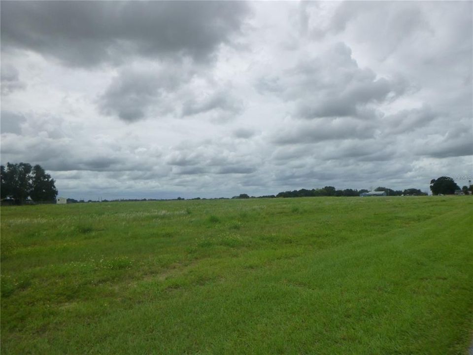 待售: $229,000 (4.95 acres)