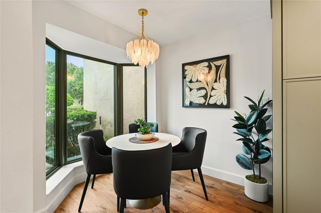 En Venta: $799,000 (2 camas, 2 baños, 1359 Pies cuadrados)