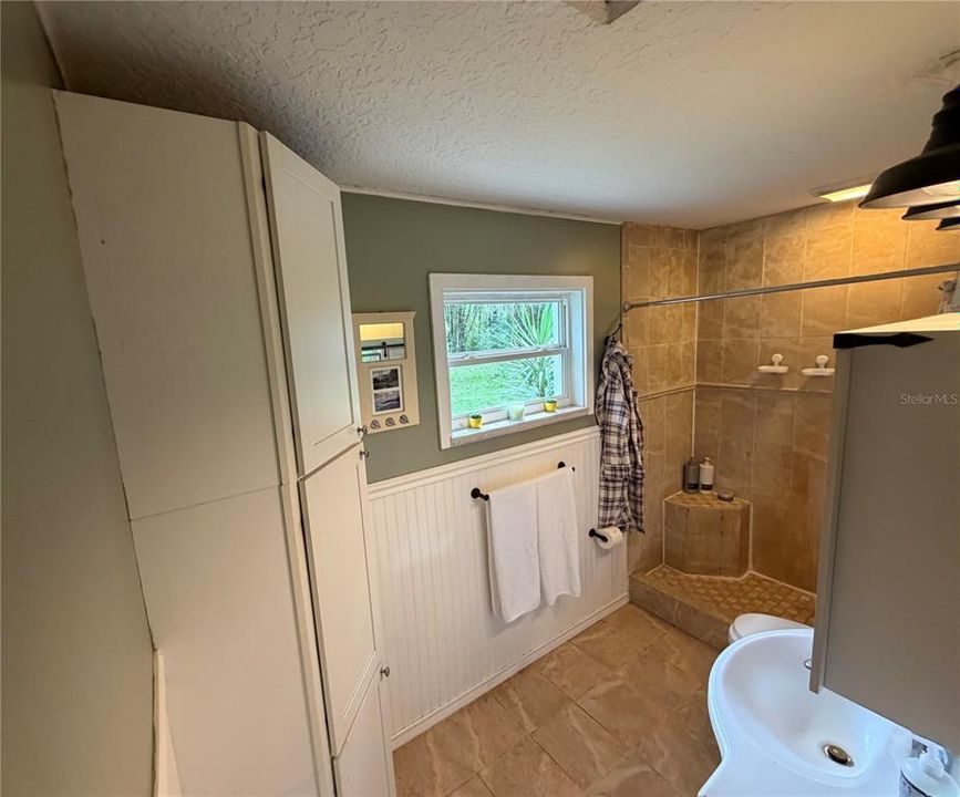 На продажу: $479,900 (2 спален, 2 ванн, 1184 Квадратных фут)