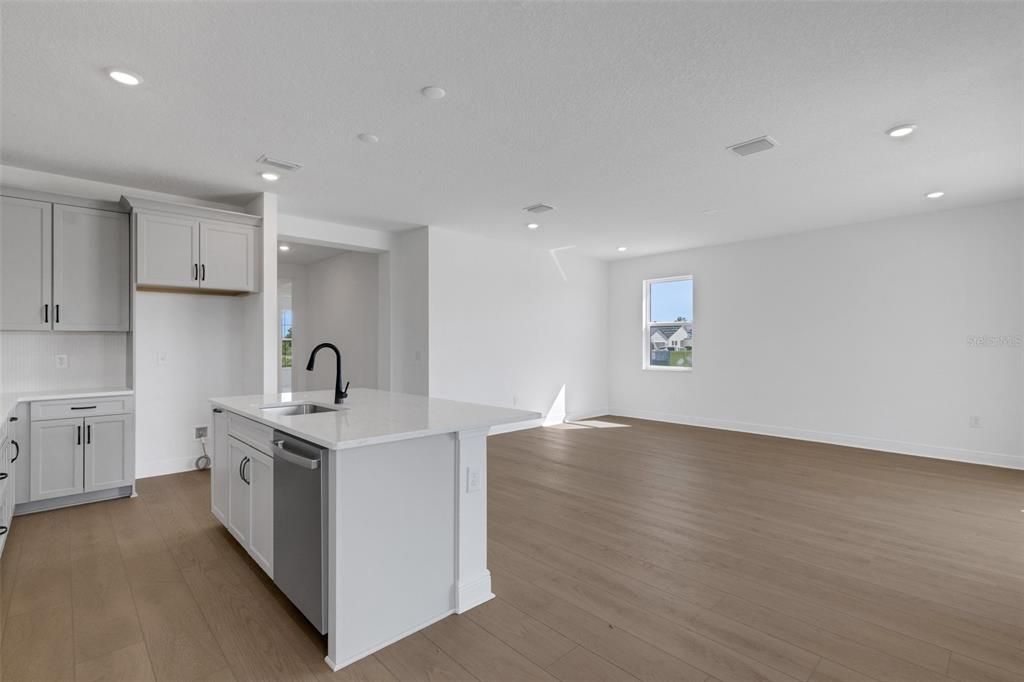 En Venta: $499,999 (3 camas, 2 baños, 1763 Pies cuadrados)