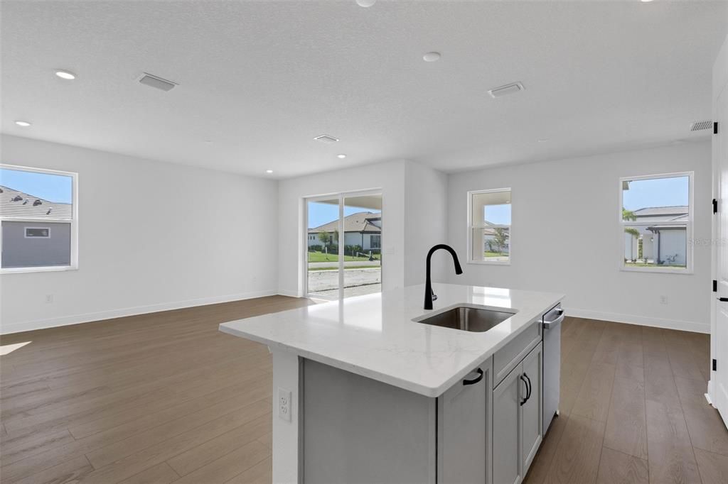 En Venta: $499,999 (3 camas, 2 baños, 1763 Pies cuadrados)