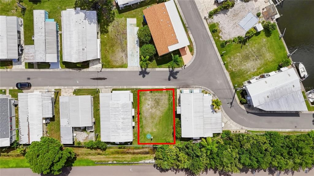 待售: $55,000 (0.14 acres)