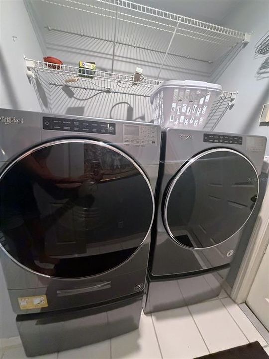 На продажу: $390,000 (3 спален, 2 ванн, 1232 Квадратных фут)