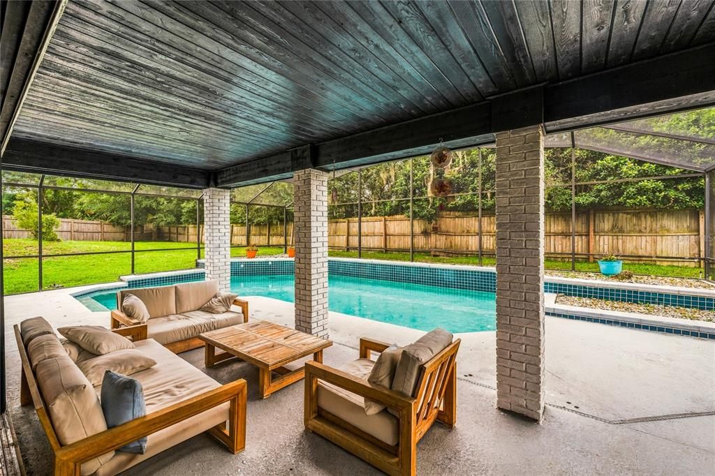 En Venta: $670,000 (4 camas, 2 baños, 2729 Pies cuadrados)