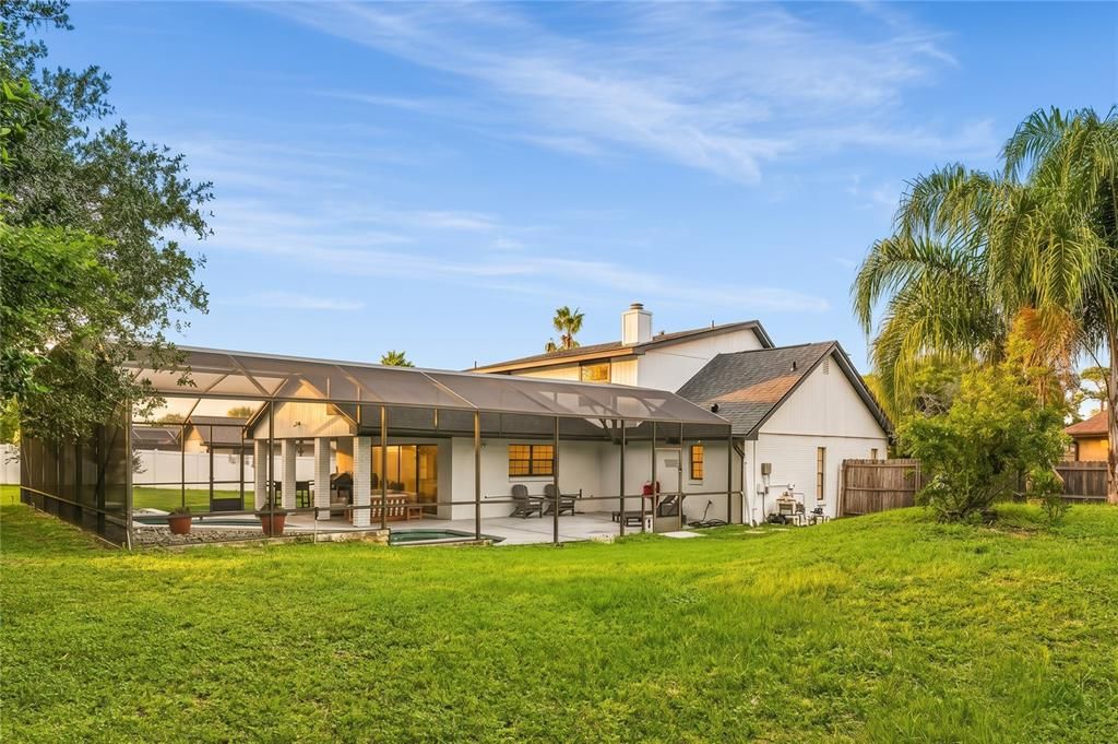 En Venta: $670,000 (4 camas, 2 baños, 2729 Pies cuadrados)