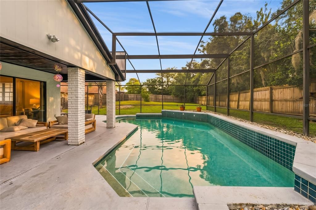 En Venta: $670,000 (4 camas, 2 baños, 2729 Pies cuadrados)