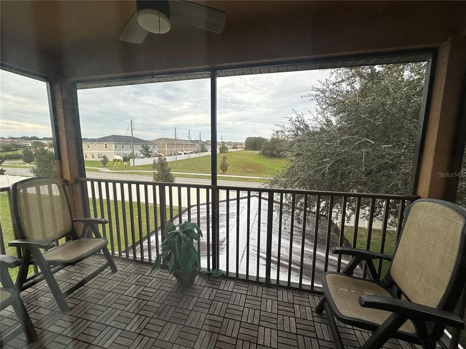 En Venta: $330,000 (4 camas, 3 baños, 1856 Pies cuadrados)
