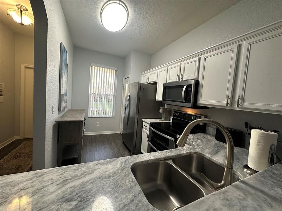 En Venta: $330,000 (4 camas, 3 baños, 1856 Pies cuadrados)