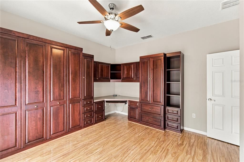 En Venta: $519,900 (3 camas, 3 baños, 3078 Pies cuadrados)