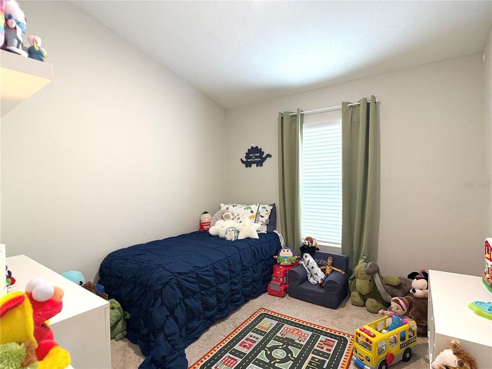 В аренду: $1,950 (3 спален, 2 ванн, 1420 Квадратных фут)