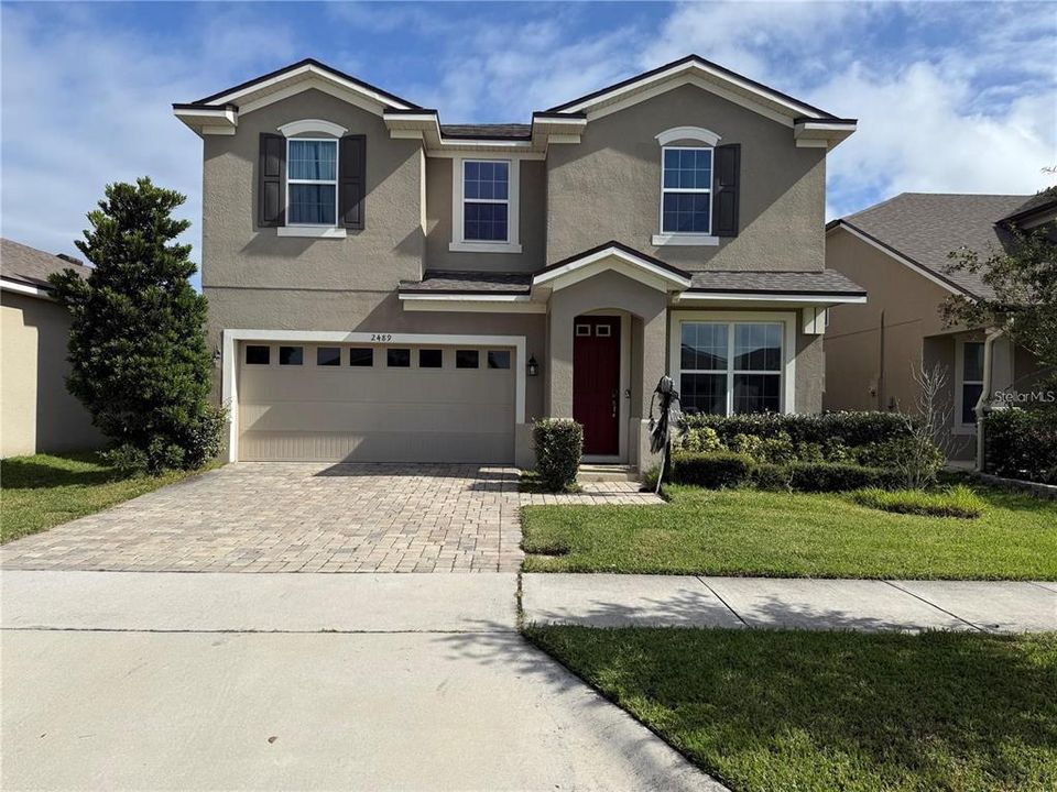 For Rent: $3,000 (5 beds, 2 baths, 2764 Square Feet)