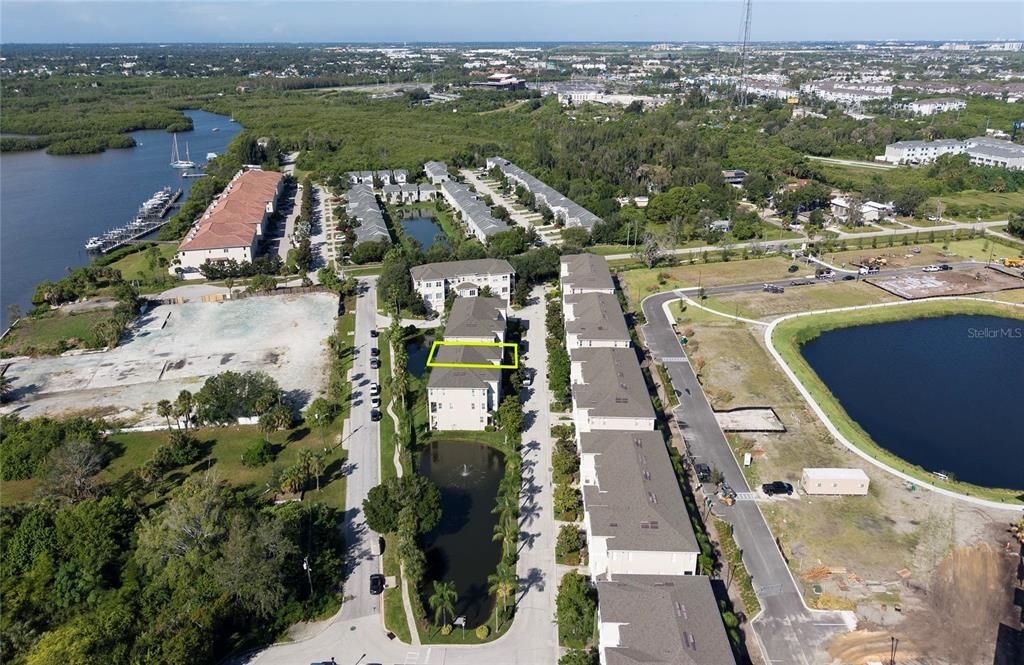 En Venta: $450,000 (3 camas, 2 baños, 2056 Pies cuadrados)