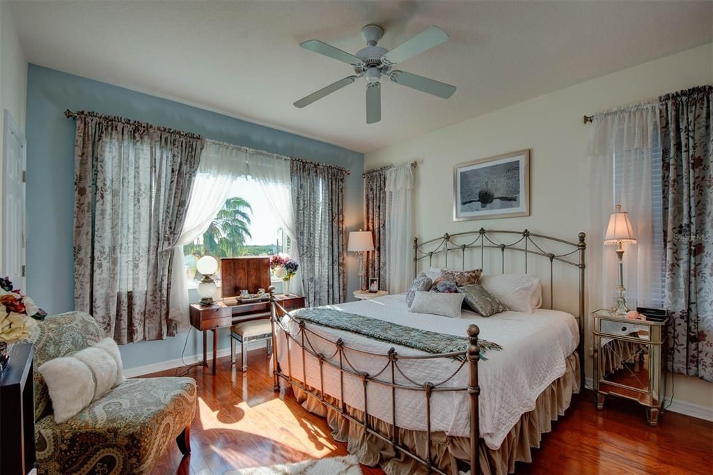 En Venta: $450,000 (3 camas, 2 baños, 2056 Pies cuadrados)