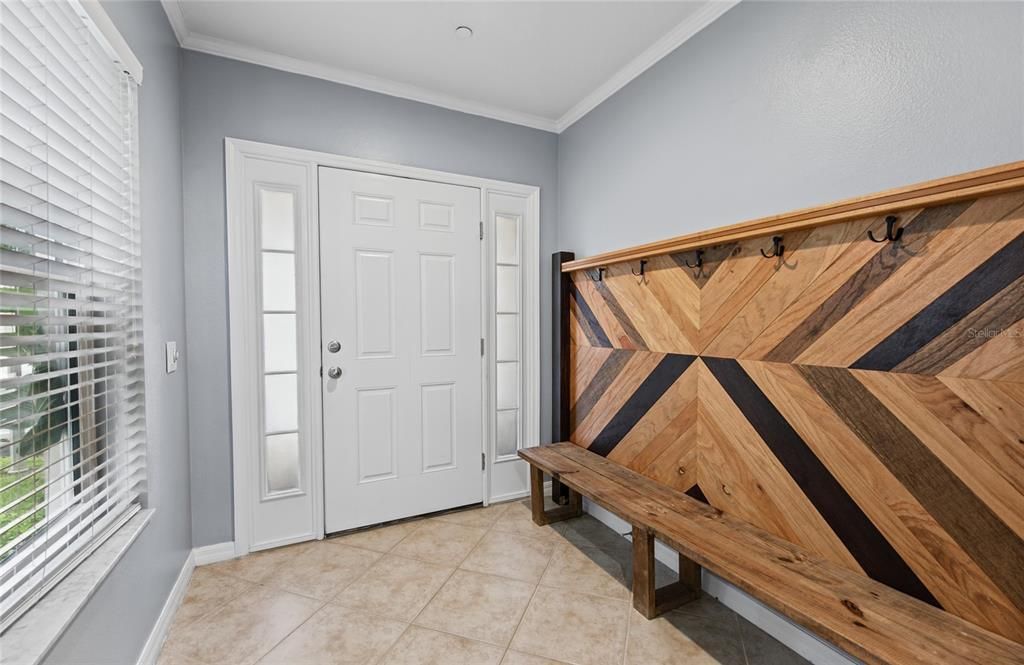 En Venta: $450,000 (3 camas, 2 baños, 2056 Pies cuadrados)