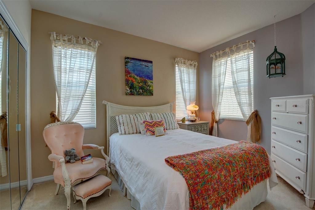 En Venta: $450,000 (3 camas, 2 baños, 2056 Pies cuadrados)