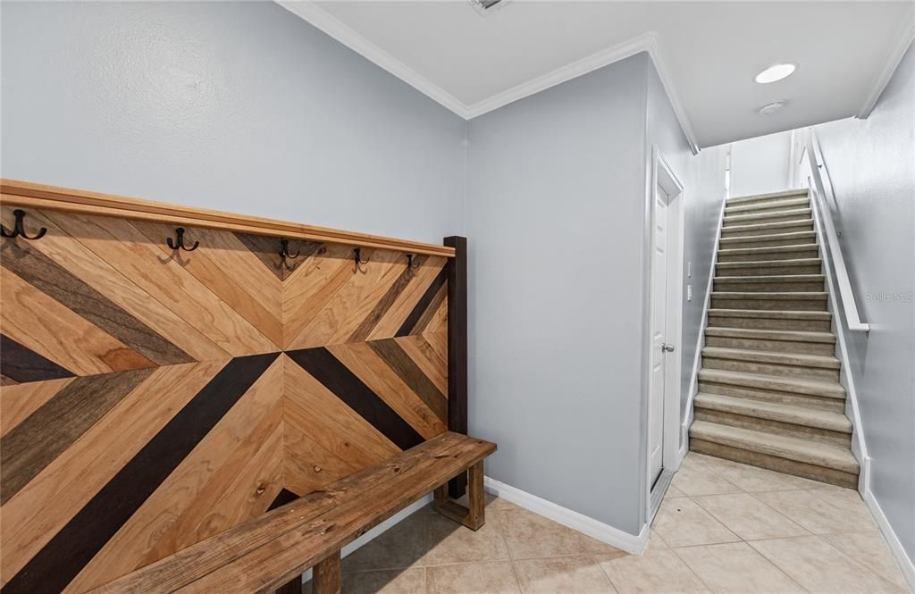 En Venta: $450,000 (3 camas, 2 baños, 2056 Pies cuadrados)