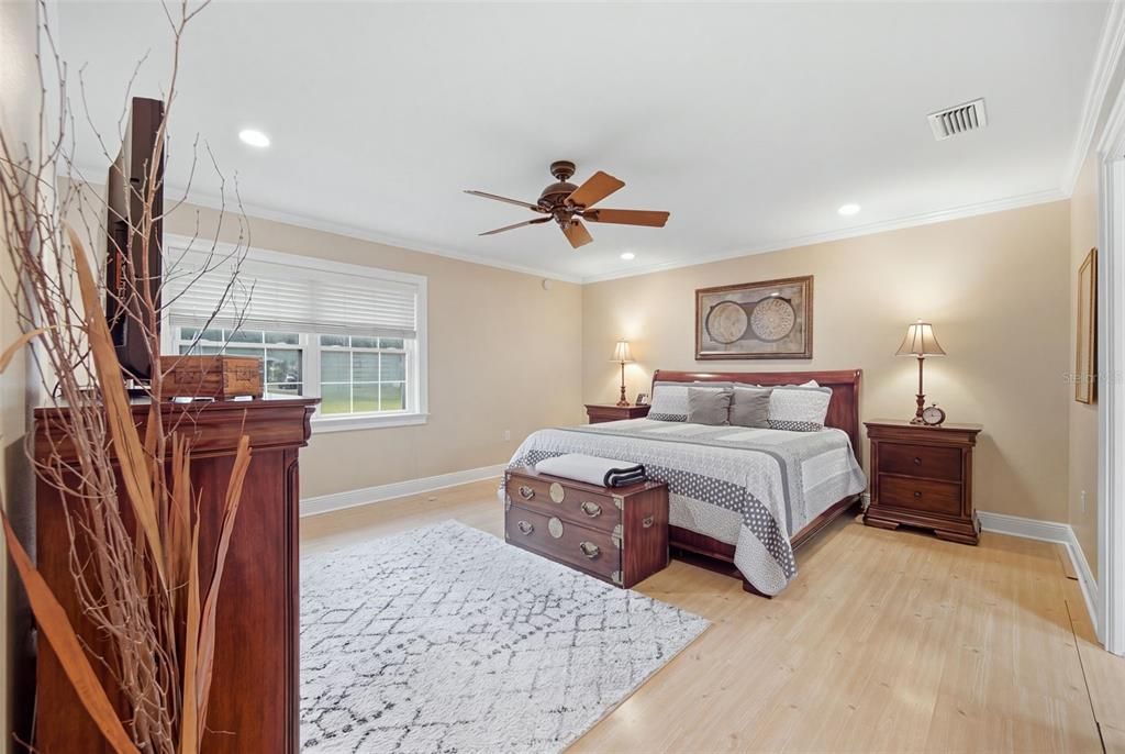 For Sale: $875,000 (4 beds, 3 baths, 2360 Square Feet)