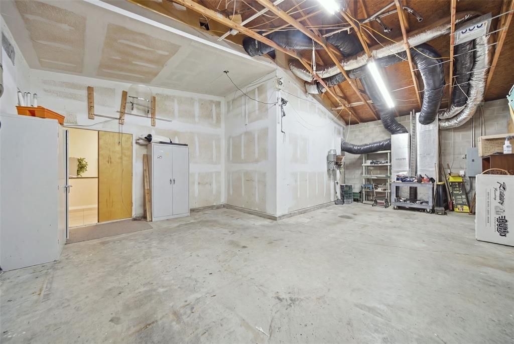 For Sale: $875,000 (4 beds, 3 baths, 2360 Square Feet)
