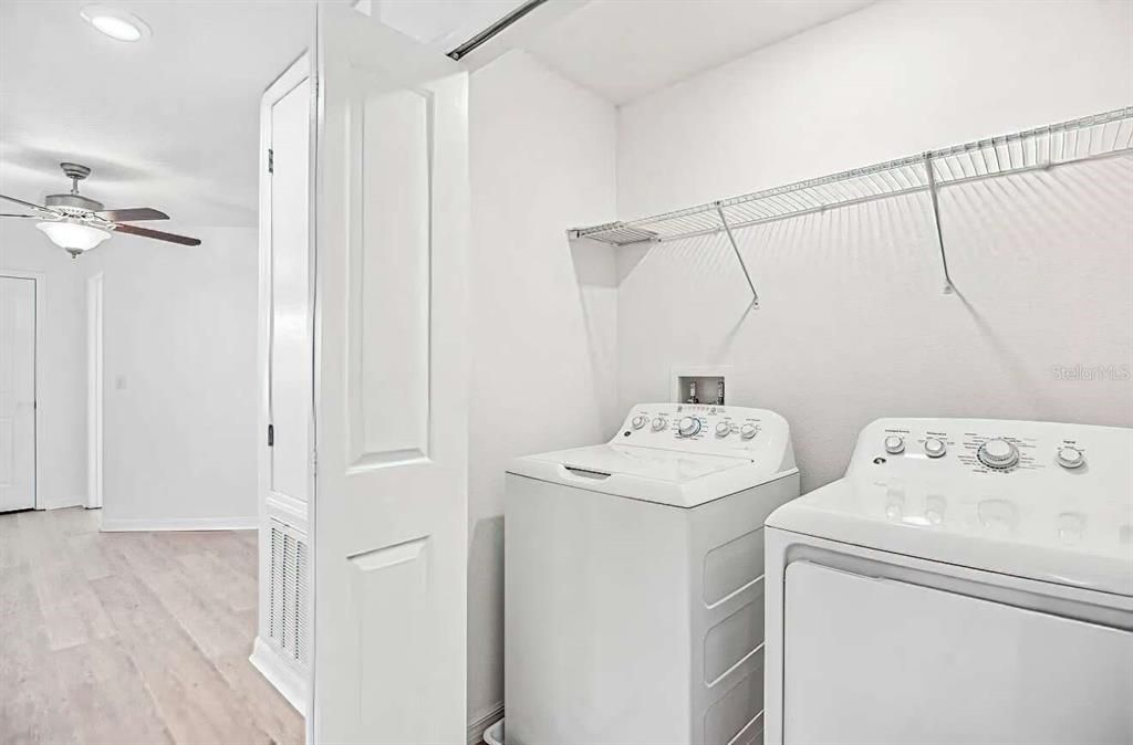 For Sale: $299,900 (3 beds, 2 baths, 1601 Square Feet)