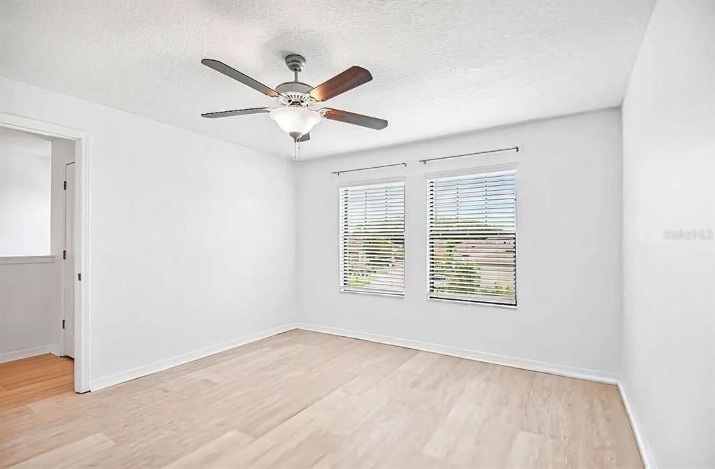 For Sale: $299,900 (3 beds, 2 baths, 1601 Square Feet)