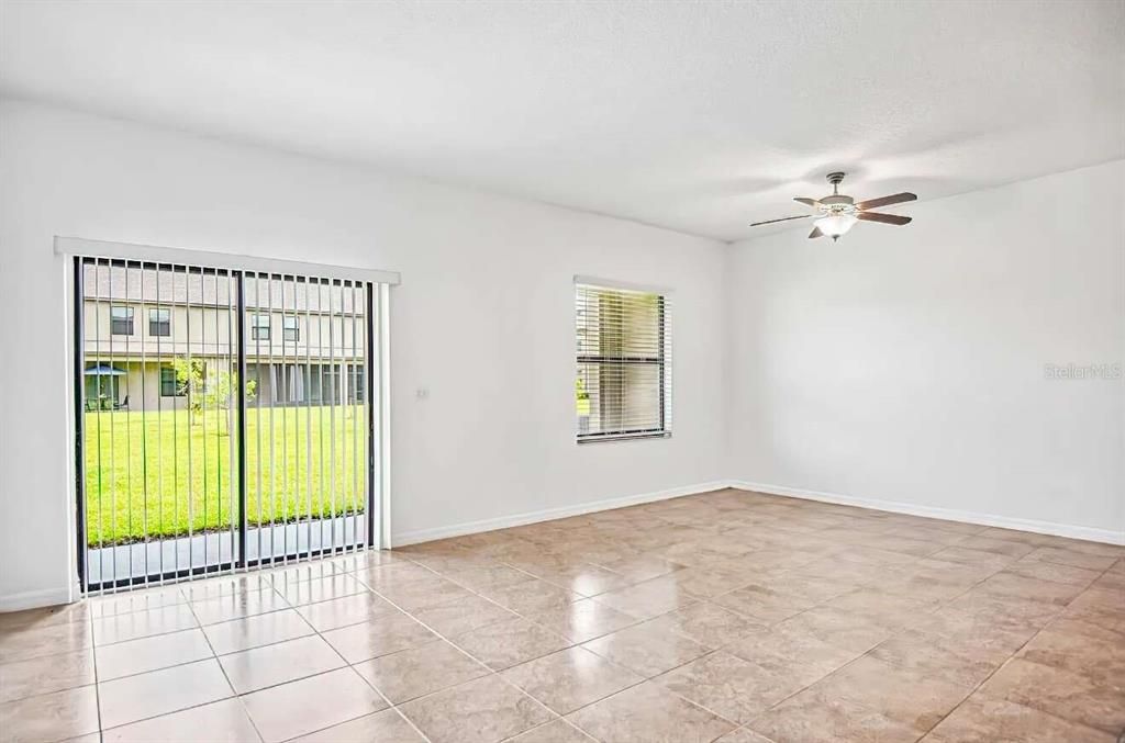 For Sale: $299,900 (3 beds, 2 baths, 1601 Square Feet)