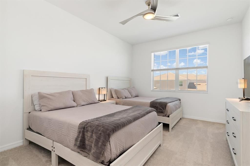 En Venta: $489,000 (3 camas, 2 baños, 2291 Pies cuadrados)