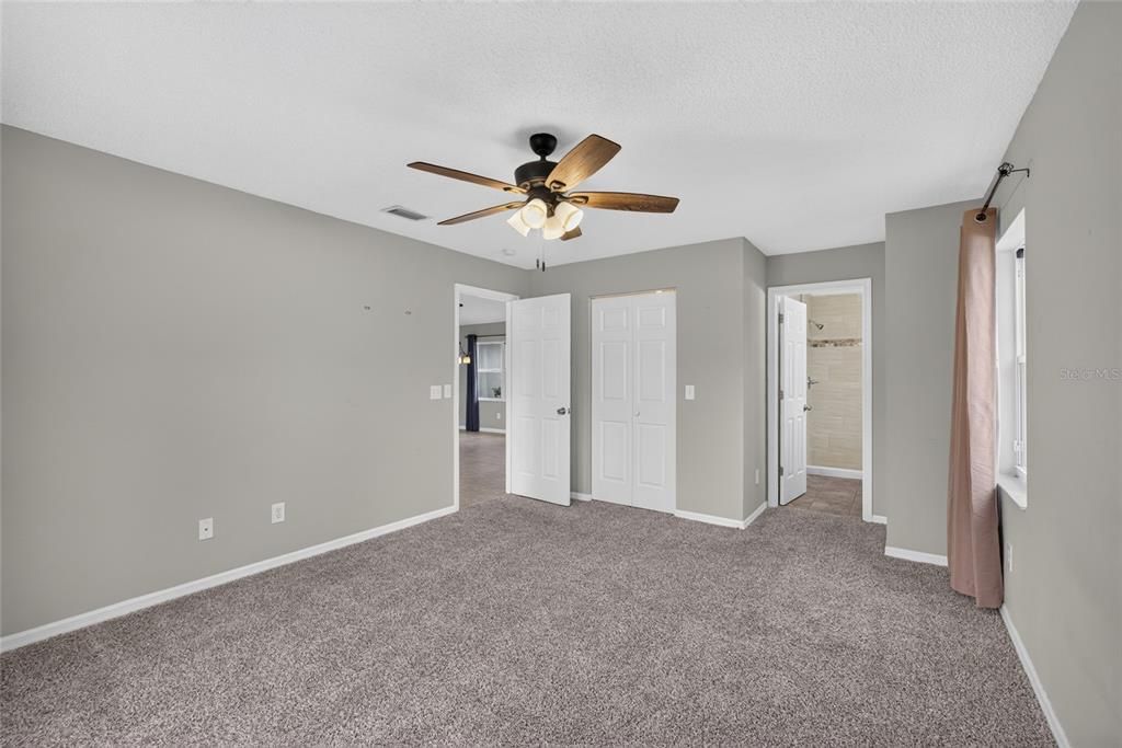 For Sale: $269,000 (3 beds, 2 baths, 1528 Square Feet)