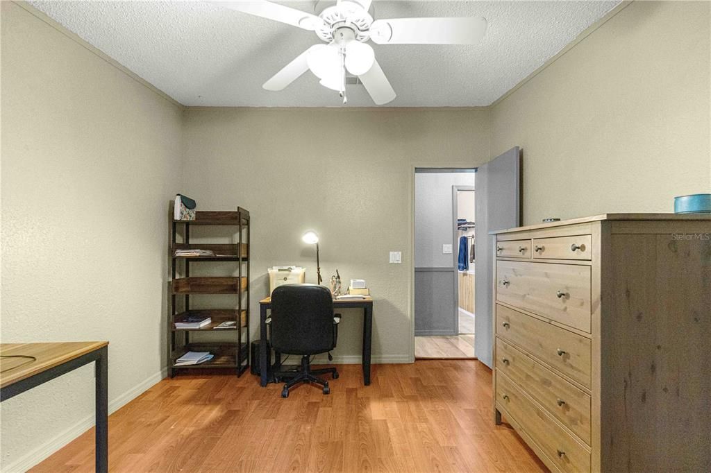 En Venta: $409,900 (4 camas, 2 baños, 1836 Pies cuadrados)