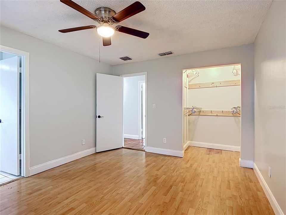 For Sale: $330,000 (3 beds, 2 baths, 1350 Square Feet)