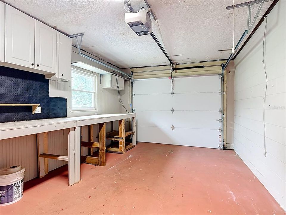 For Sale: $330,000 (3 beds, 2 baths, 1350 Square Feet)