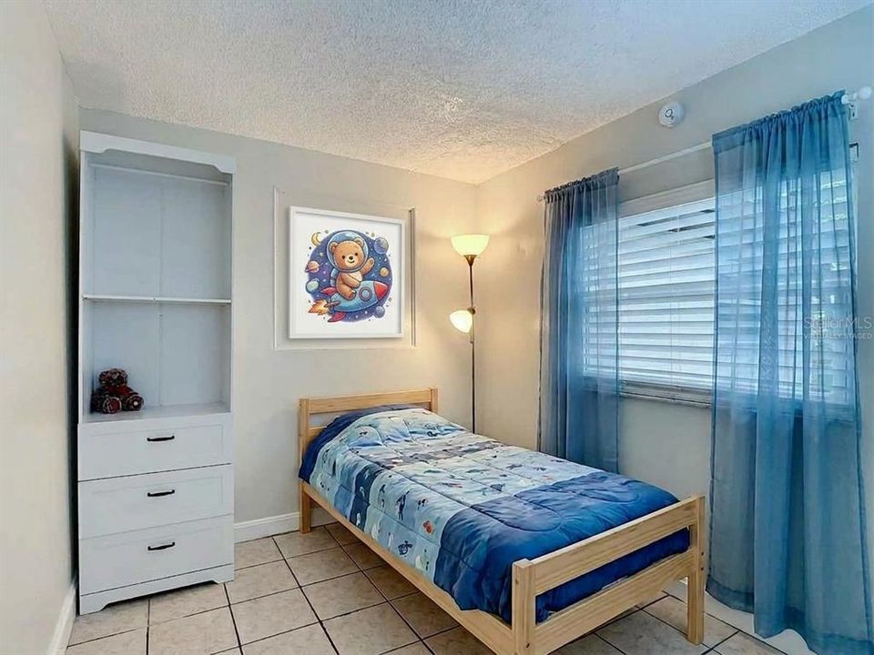 For Sale: $330,000 (3 beds, 2 baths, 1350 Square Feet)