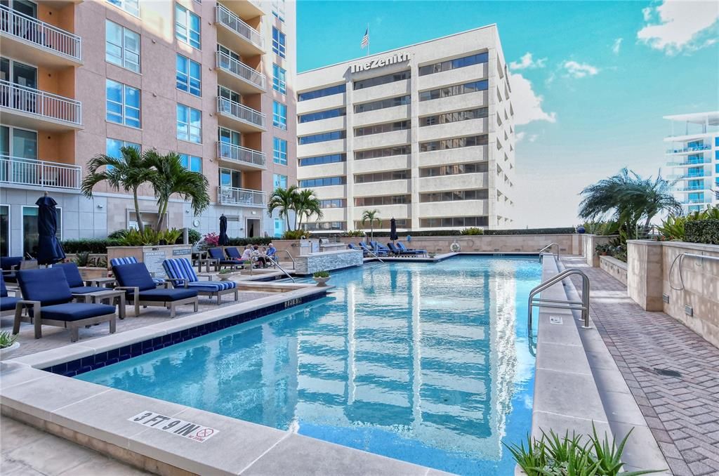 For Sale: $1,075,000 (2 beds, 2 baths, 1336 Square Feet)