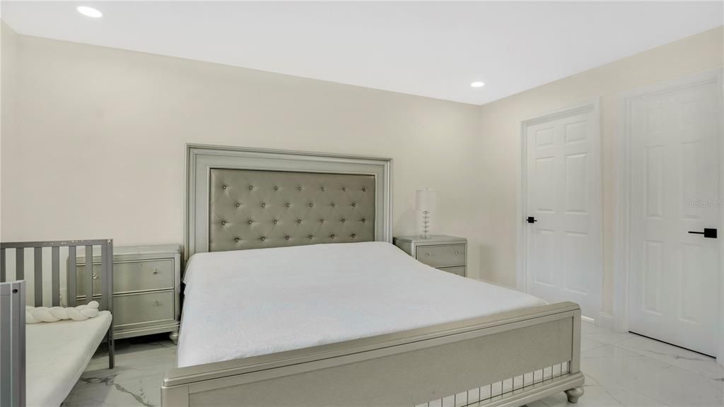 For Sale: $379,000 (3 beds, 2 baths, 1666 Square Feet)