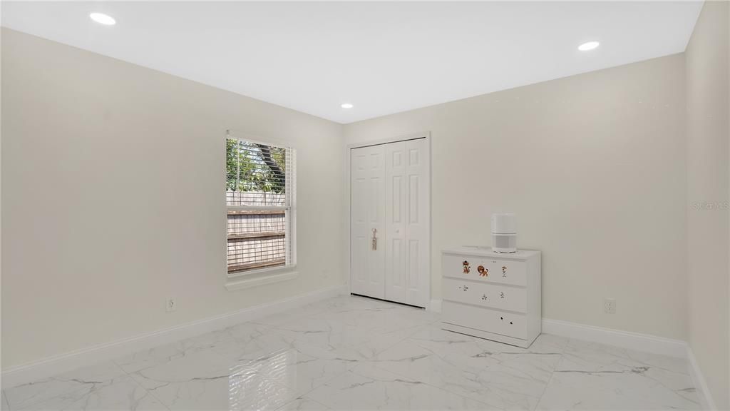 For Sale: $379,000 (3 beds, 2 baths, 1666 Square Feet)