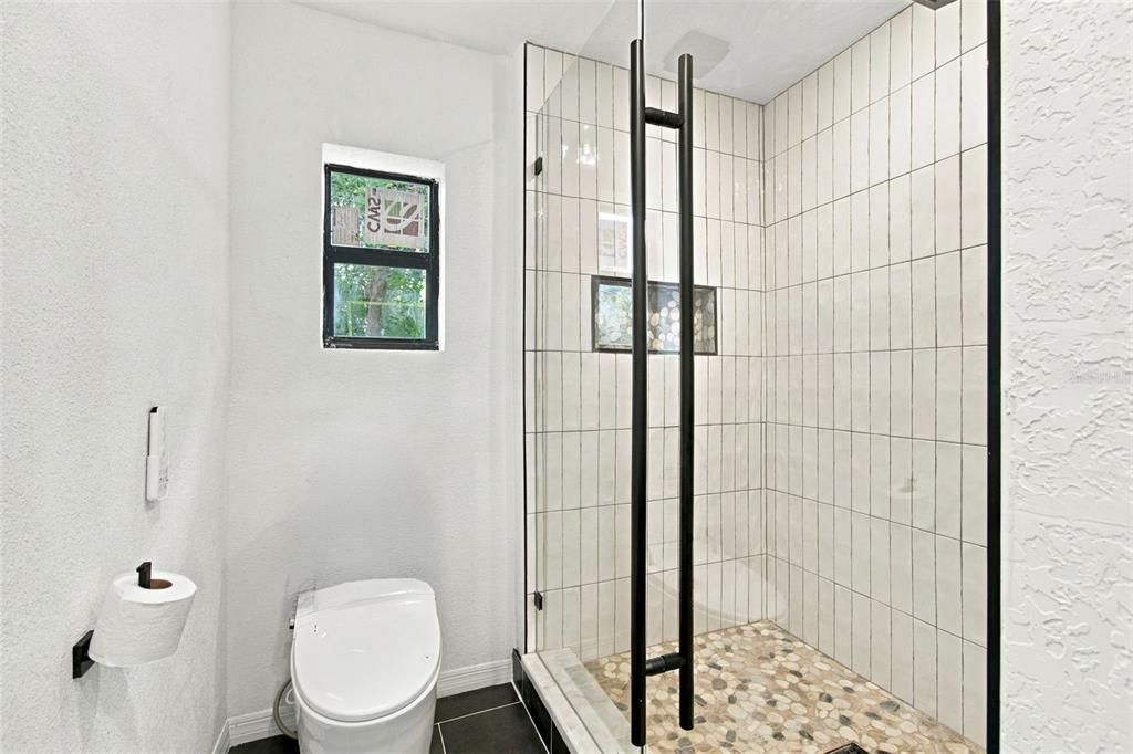 На продажу: $649,000 (3 спален, 2 ванн, 1533 Квадратных фут)