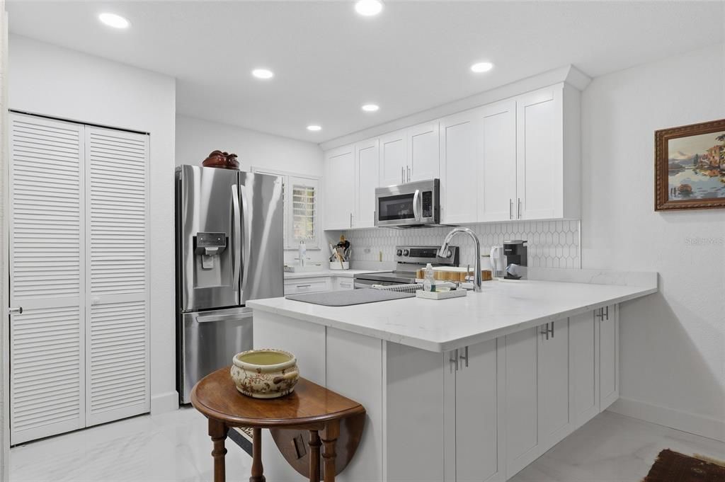 En Venta: $280,000 (2 camas, 2 baños, 1096 Pies cuadrados)