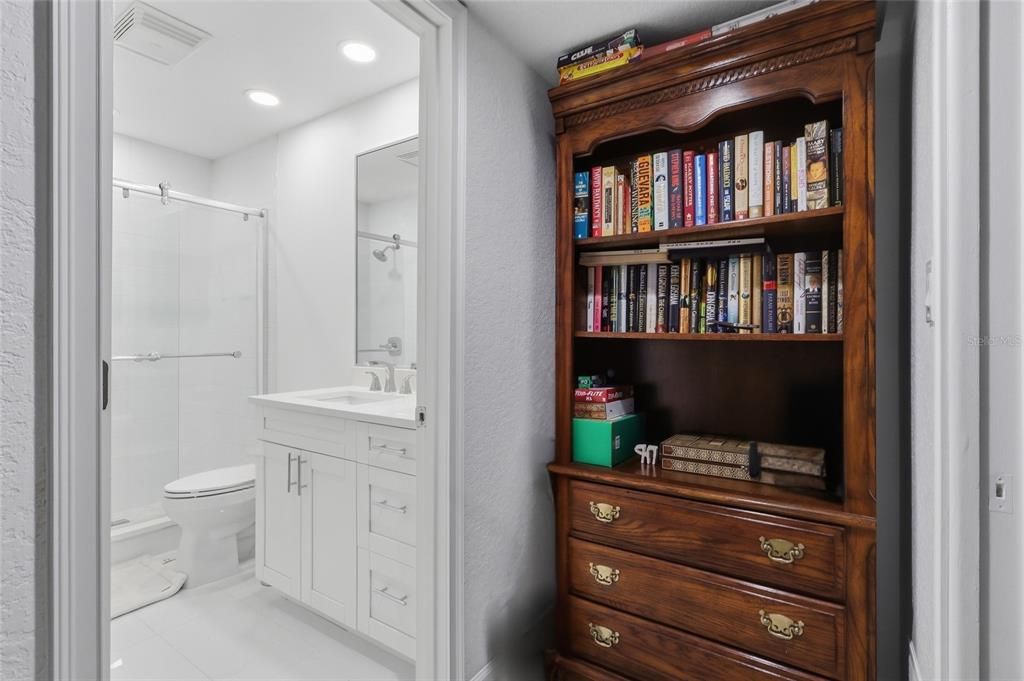 En Venta: $280,000 (2 camas, 2 baños, 1096 Pies cuadrados)