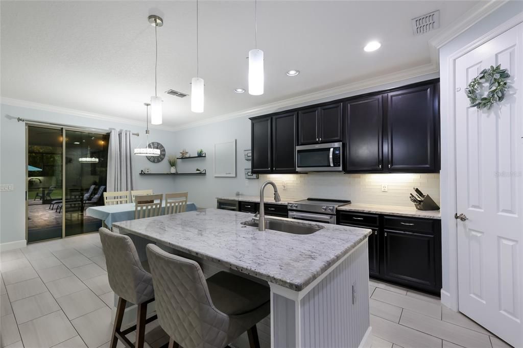 For Sale: $630,000 (3 beds, 3 baths, 3104 Square Feet)