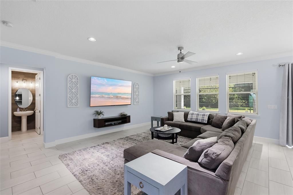 For Sale: $630,000 (3 beds, 3 baths, 3104 Square Feet)
