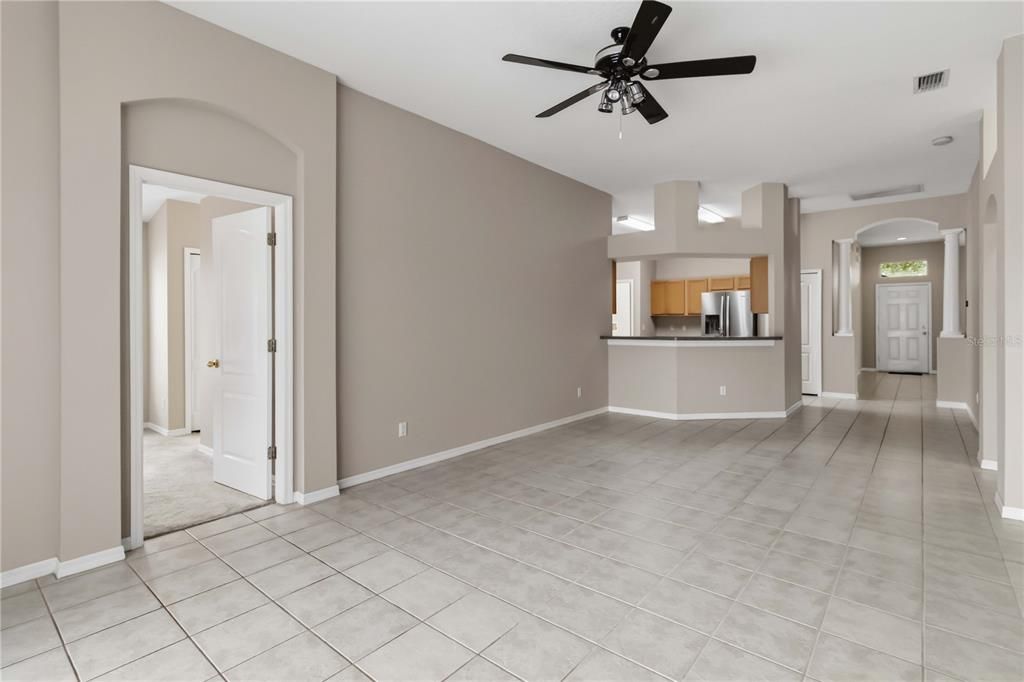 For Sale: $450,000 (4 beds, 2 baths, 2083 Square Feet)