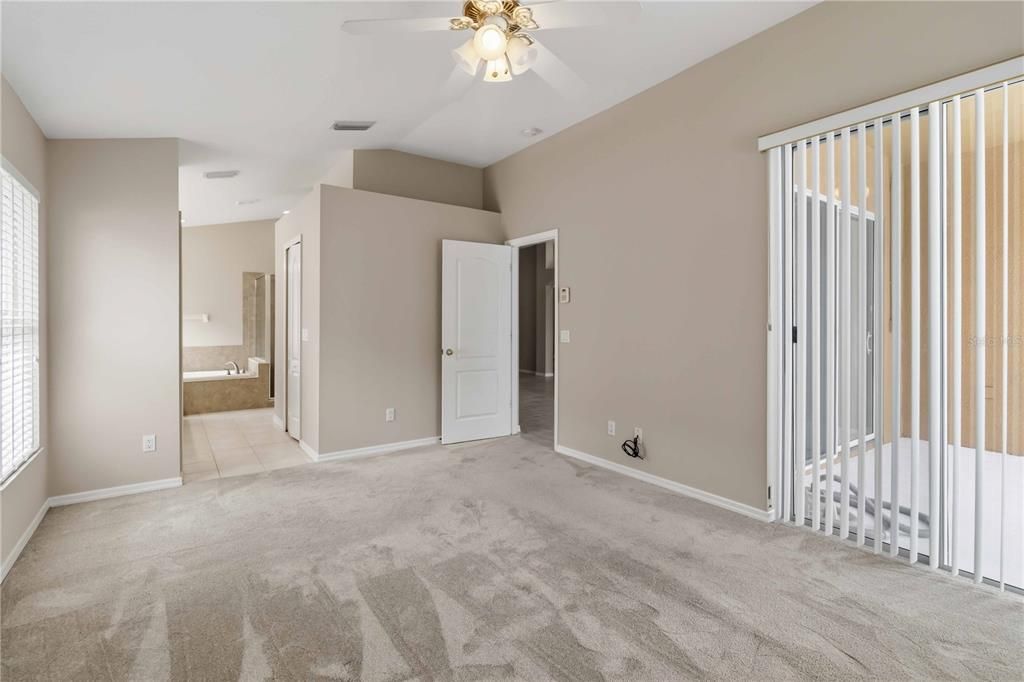 For Sale: $450,000 (4 beds, 2 baths, 2083 Square Feet)