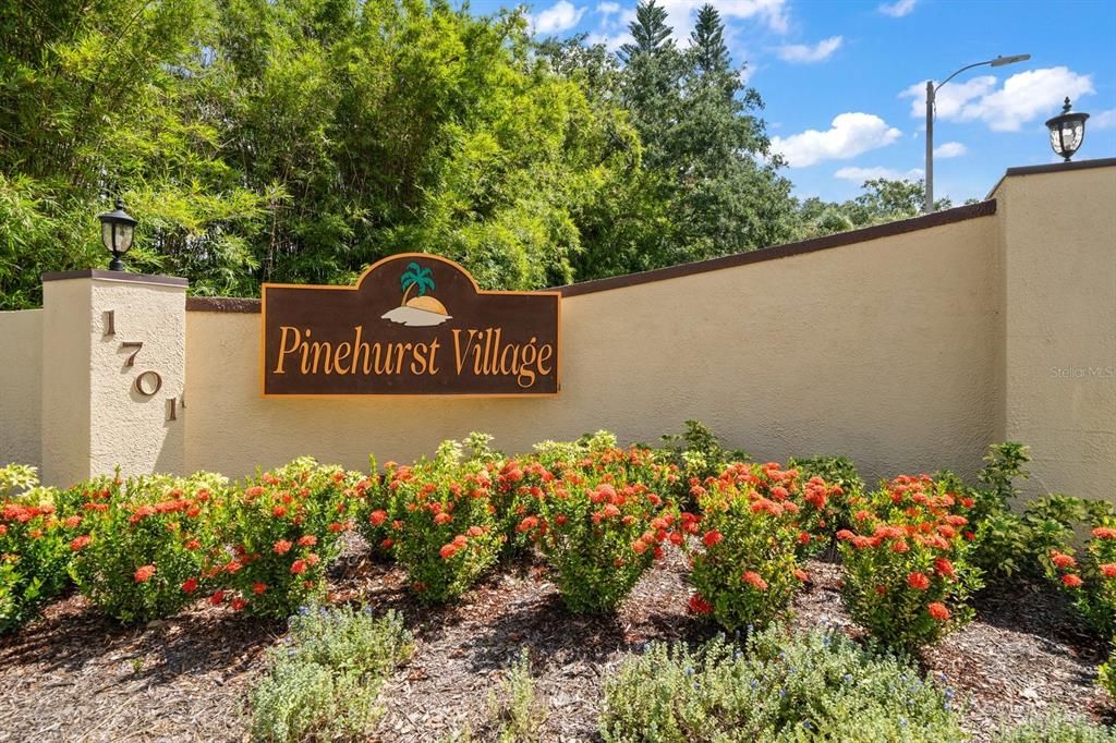 For Sale: $198,500 (2 beds, 2 baths, 950 Square Feet)