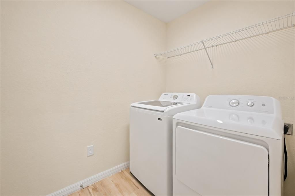 En Venta: $249,900 (3 camas, 2 baños, 1416 Pies cuadrados)