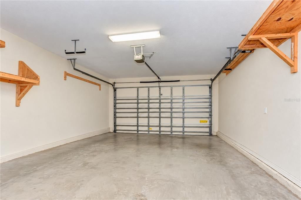 En Venta: $325,000 (3 camas, 2 baños, 2310 Pies cuadrados)